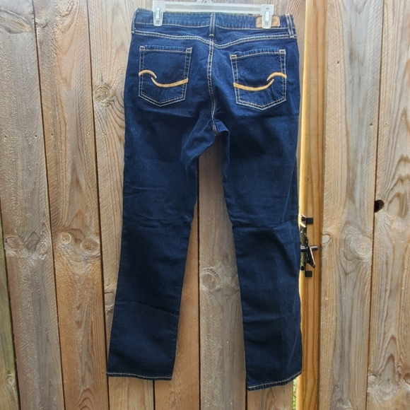 Levi's Signature  Mid Rise Straight  Women's Size 14 EUC - Picture 2 of 10